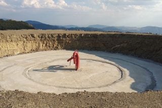 9 Αυγούστου 2024, τόνοι τσιμέντου στη βάση μιας ανεμογεννήτριας