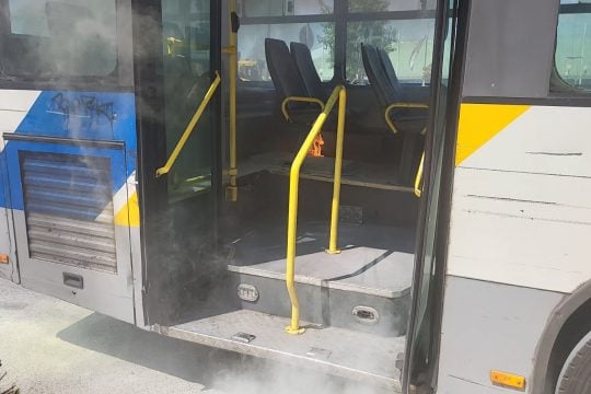 Φωτιά σε λεωφορείο