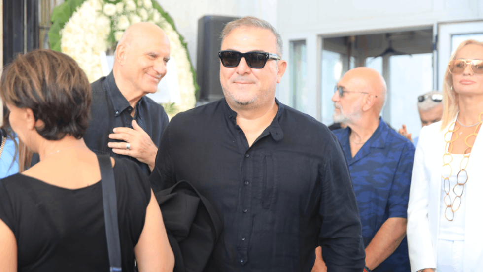 Ο Αντώνης Ρέμος