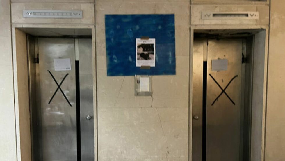 Από καθαρή τύχη αποφεύχθηκαν τα χειρότερα από την πτώση του ανελκυστήρα στις Φοιτητικές Εστίες του ΑΠΘ
