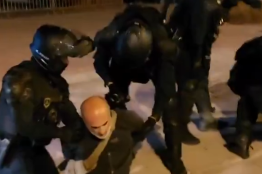 σύλληψη δημοσιογράφου