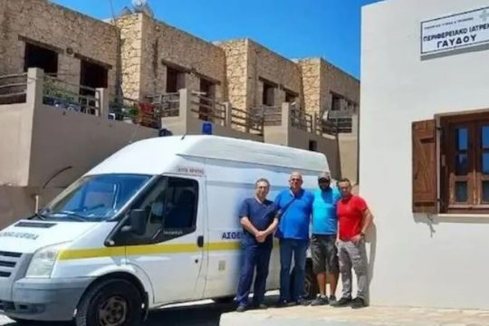 Η Γαύδος απέκτησε ασθενοφόρο μετά τις ενέργειες και τις πιέσεις που άσκησε ο γιατρός, λένε οι σαράντα κάτοικοι