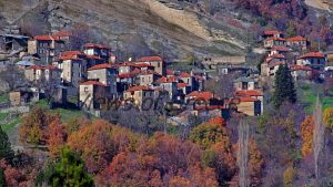 Στα πετρόκτιστα χωριά του Βόιου όρους