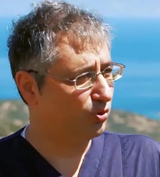 Ο γιατρός Βασίλης Αμβροσιάδης