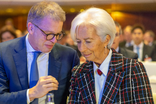 Η Κριστίν Λαγκάρντ με τον CEO της Deutsche Bank Κρίστιαν Σούινγκ