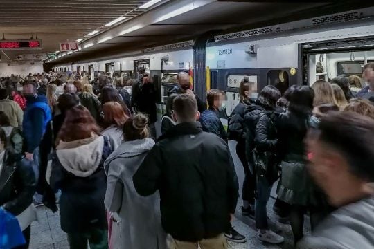 Επιβάτες στο μετρό