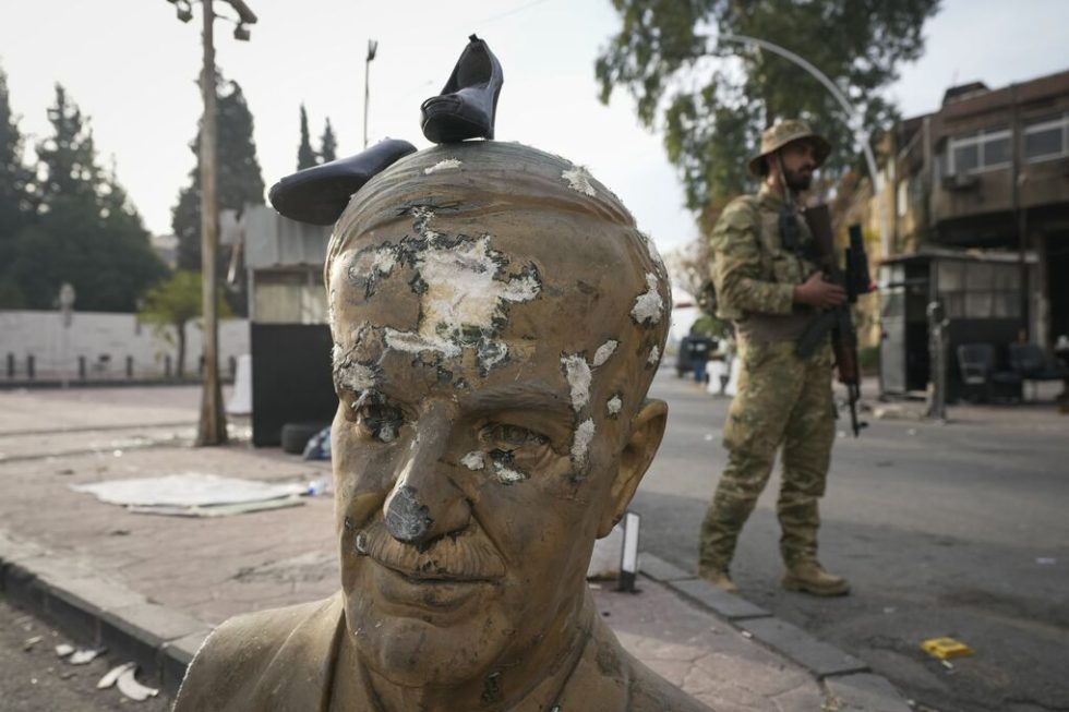 Μαυσωλείο του Χαφέζ αλ Ασαντ στην πόλη Καρντάχα της βορειοδυτικής Συρίας
