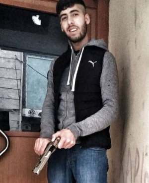 Ο 26χρονος Τούρκος συλληφθείς, κατηγορούμενος για τη διπλή εκτέλεση της Δευτέρας στην Ανω Γλυφάδα
