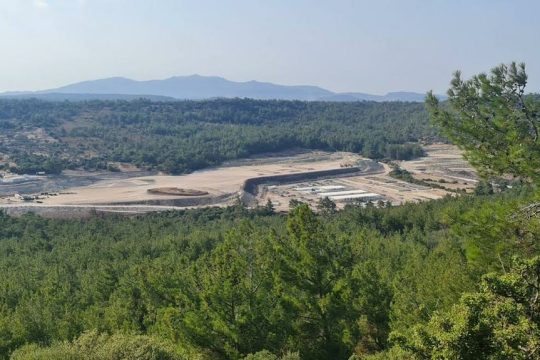 Από τις εργασίες για τη νέα δομή στην καρδιά υπερπολύτιμου παρθένου δάσους