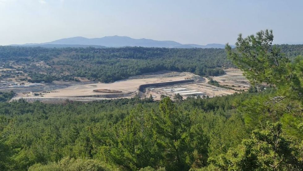 Από τις εργασίες για τη νέα δομή στην καρδιά υπερπολύτιμου παρθένου δάσους