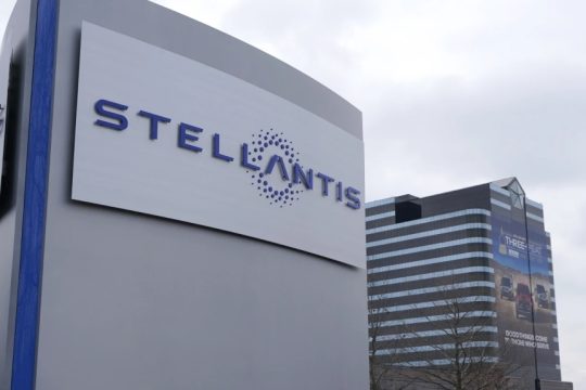 Stellantis_1020