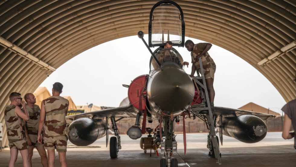france_military_1020