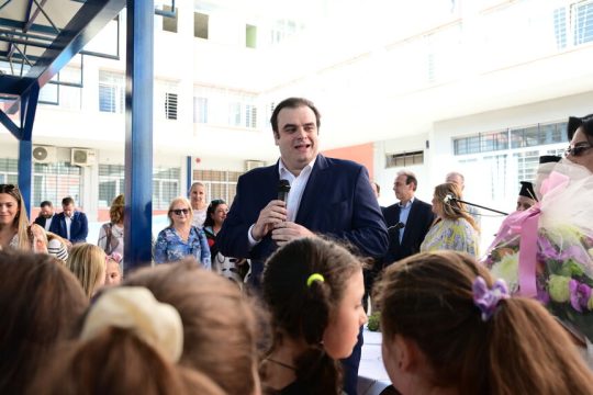O... παραμορφωτής της Παιδείας Κυριάκος Πιερρακάκης