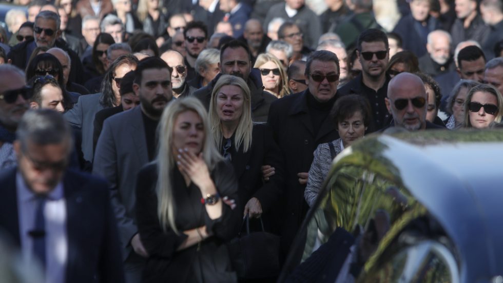 Σαργκάνης κηδεία
