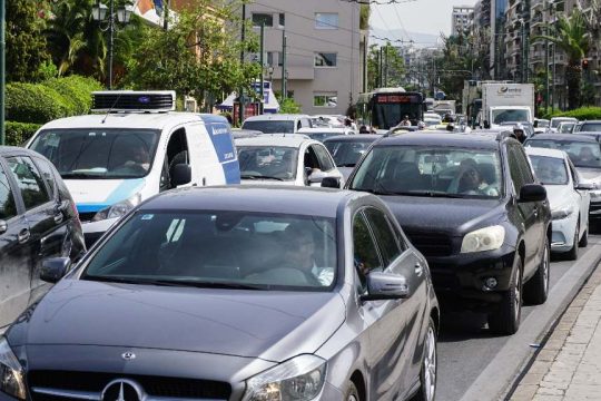 Μποτιλιάρισμα σε δρόμο της Αθήνας
