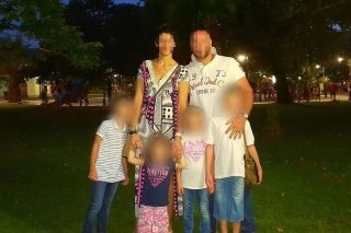Η οικογένεα του στυνομικού που κατηγορείται για σεξουαλική κακοποίηση των παιδιών του