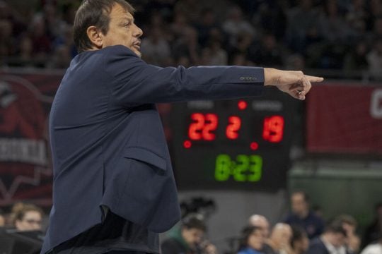 Αταμάν: «Ο Λεσόρ θα αποφασίσει αν θα παίξει, θα φτάσουμε στο φάιναλ φορ»