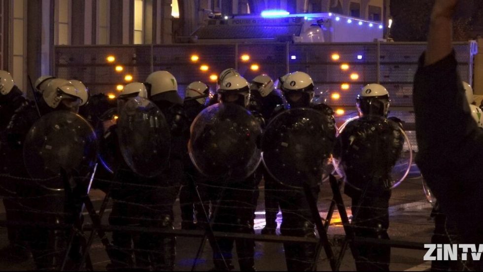 Στιγμιότυπo από την αντιφασιστική συγκέντρωση στις Βρυξέλλες τον Νοέμβριο του 2024
