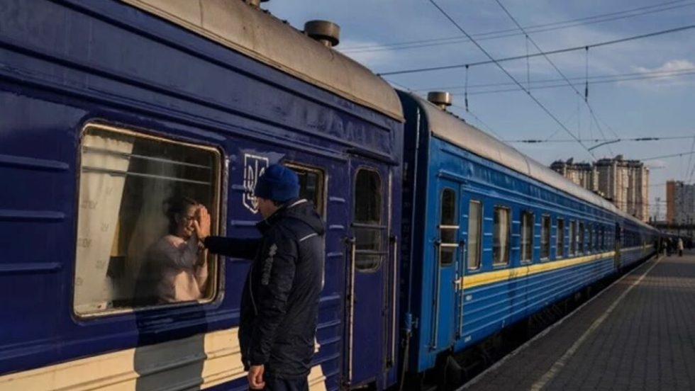 «Ο πόλεμος στην Ουκρανία μετράει ήδη πάνω από 1.000 μέρες» / Πέτρος Γιαννακούρης