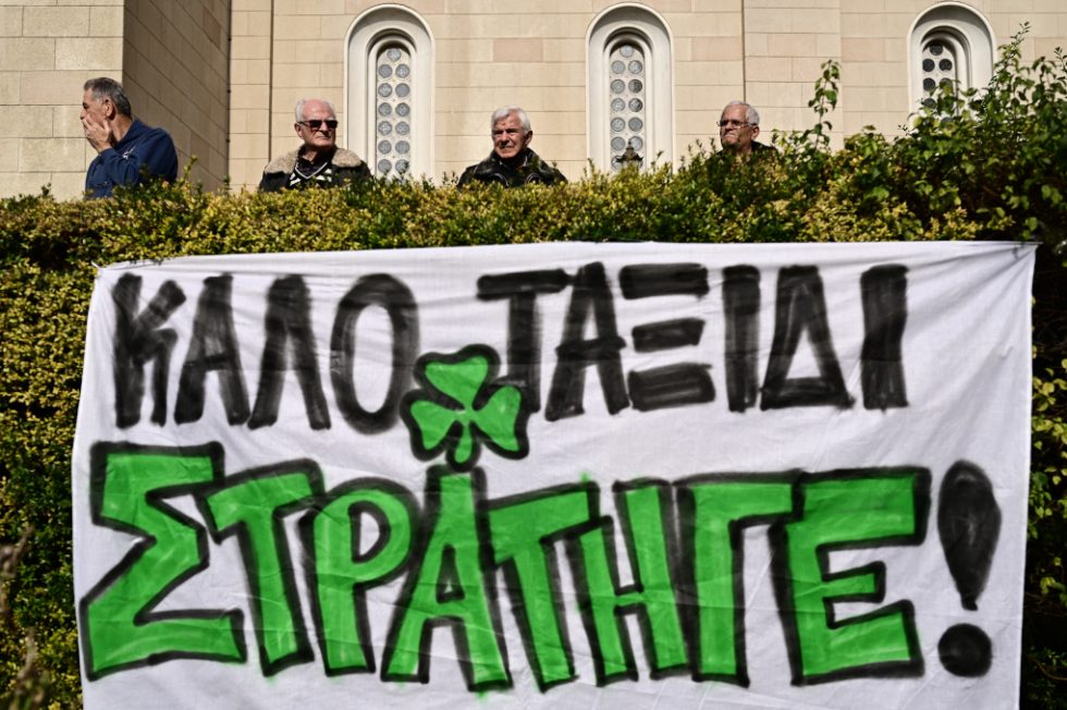 Μίμης Δομάζος