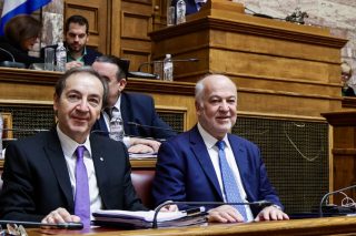 O υφυπουργός και ο υπουργός Δικαιοσύνης Ι. Μπουγάς και Γ. Φλωρίδης κατά τη χθεσινή ακρόαση