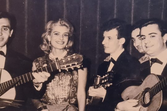 mpouzoukia-merkouri