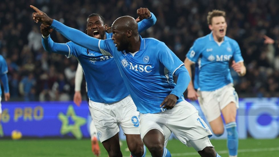 napoli-paiktes