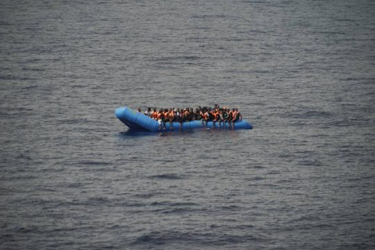 Μεγάλο κύμα προσφυγικών ροών στην Κρήτη - Δύο νέες λέμβοι με πάνω από 100 άτομα