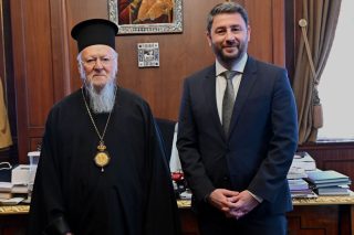 Φωτογραφία από τη συνάντηση που είχε προ διετίας ο πρόεδρος του ΠΑΣΟΚ με τον Οικουμενικό Πατριάρχη Βαρθολομαίο στο Φανάρι