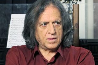 Γιάννης Γλέζος
