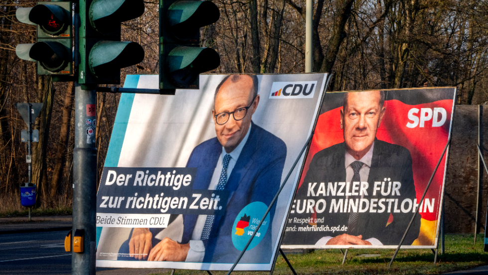 Προεκλογικές αφίσες του CDU και του SPD στη Γερμανία