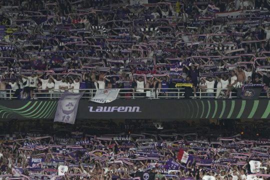 Οπαδοί της Φιορεντίνα στο γήπεδο