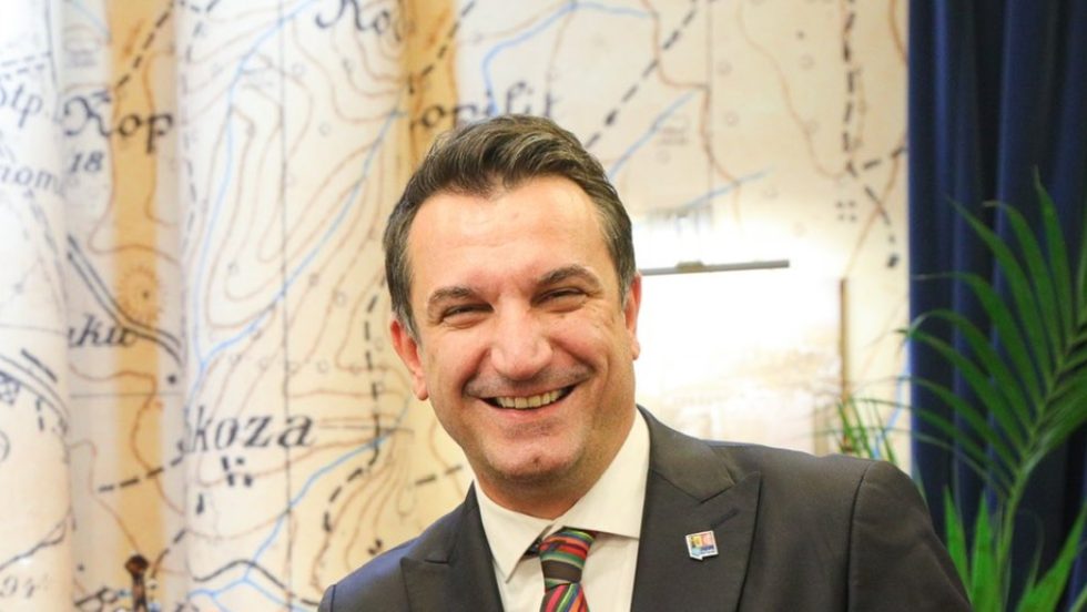 Erion_Veliai_Dimarxos_Tiranon_1020