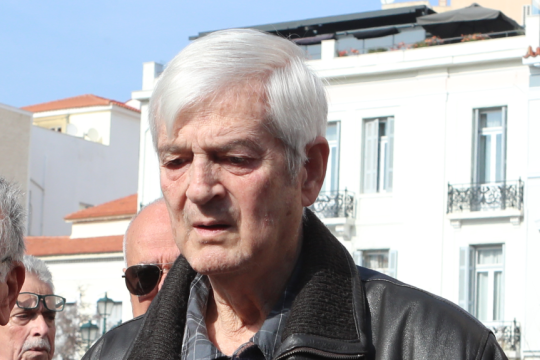 ο Τάκης Οικονομόπουλος