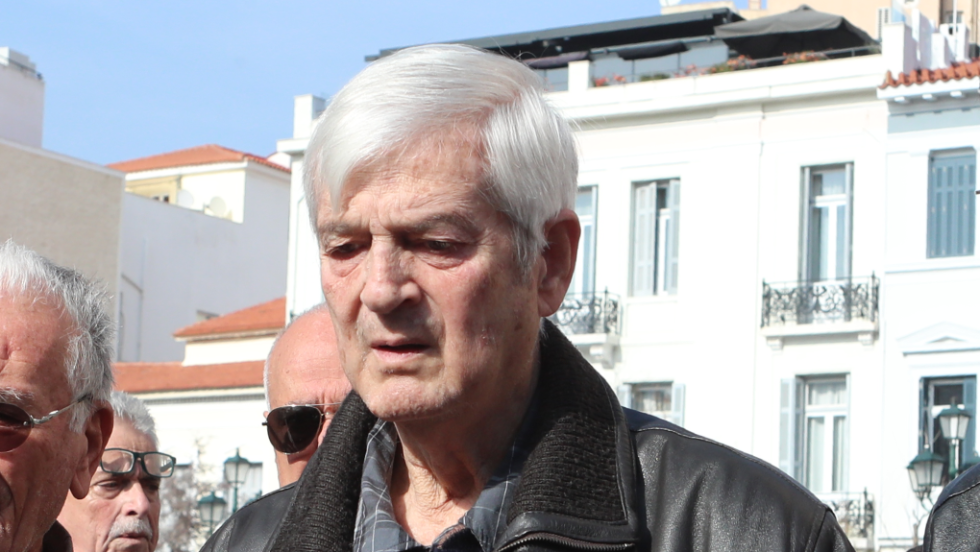 ο Τάκης Οικονομόπουλος