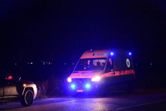 Νεκρός 17χρονος από μαχαιριά στο Λουτράκι