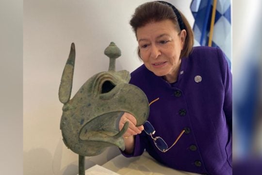 mendoni-kefali