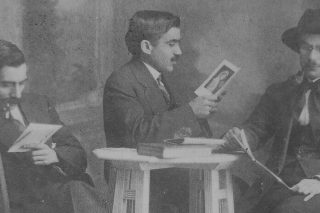 Από δεξιά, Σ. Μυριβήλης, Νίκος Πασαλής, Μιχαήλ Φραγγίδης
