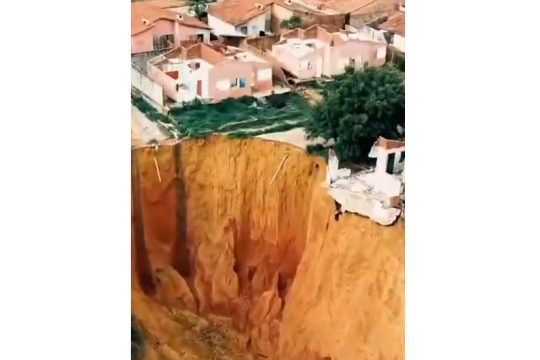 Brazilia_Amazonios_Diavroseis