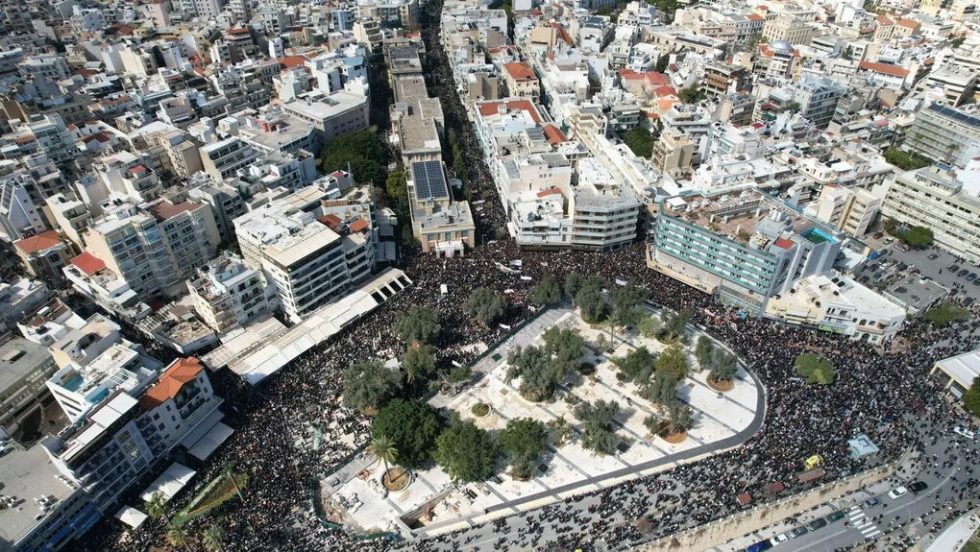 Συλλαλητήριο στην Κρήτη για την επέτειο του εγκλήματος των Τεμπών