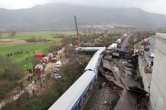 Σύγκρουση τρένων στα Τέμπη