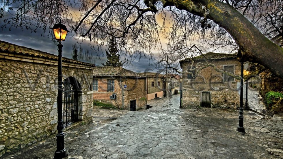 Η πλατεία της Χάρμαινας και η κρήνη «Τουλασίδι»