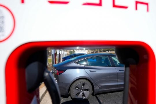 Tesla_Vandalismos_Musk_Gallia_1020