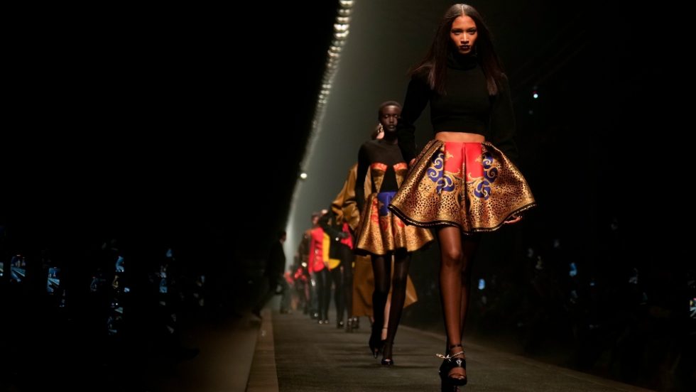 prada_Versace_1020