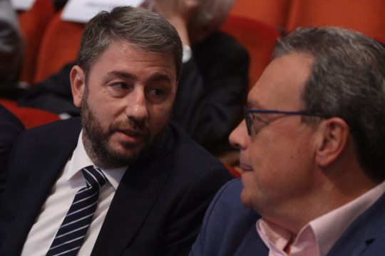 «Όχι» Φάμελλου σε Ανδρουλάκη για το τραπέζι διαλόγου στο συνέδριο ΠΑΣΟΚ