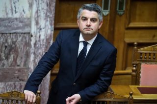 Δίχασε η διαγραφή