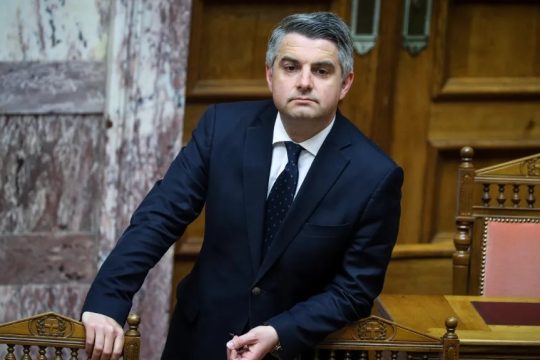 Δίχασε η διαγραφή