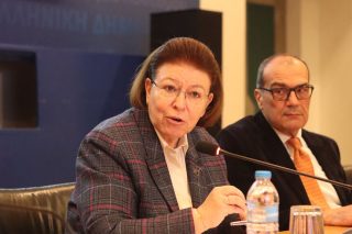 Λίνα Μενδώνη και Νίκος Μπακουνάκης