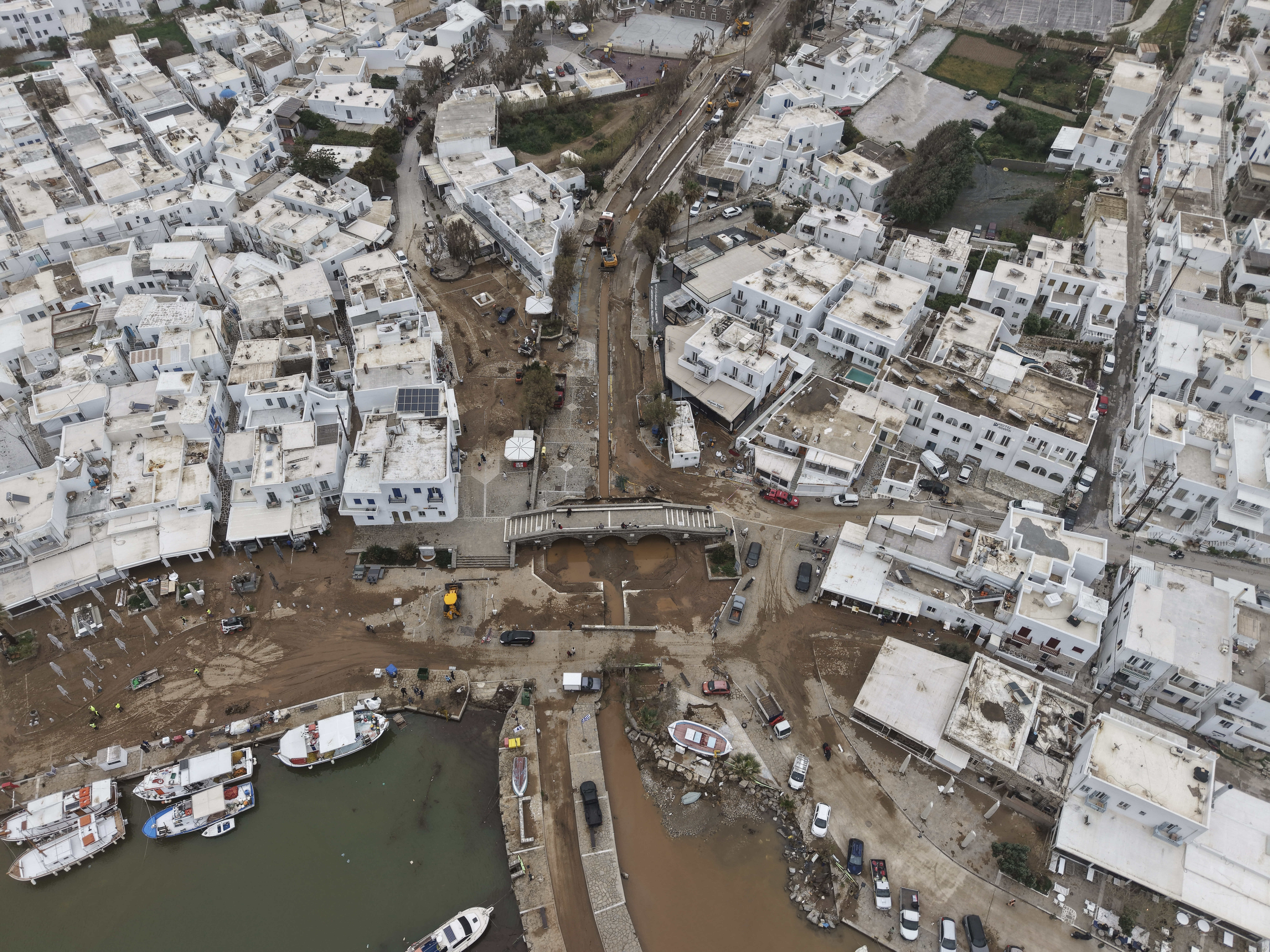 Paros