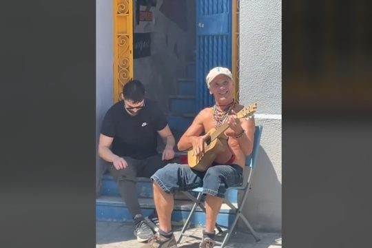 ManuChao_BlackOut_1020_1